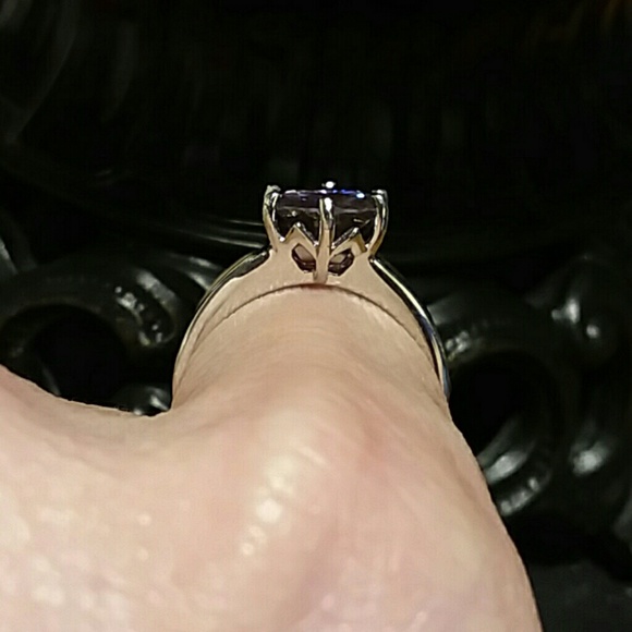 PURPLE MOISSANITE RING - Picture 2 of 8
